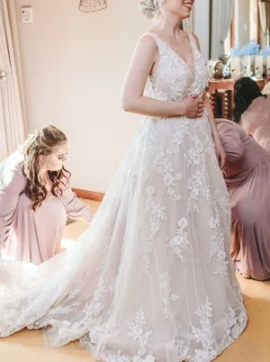 A-line Lace Wedding Gown,Luxurious Wedding Dress,WD00877
