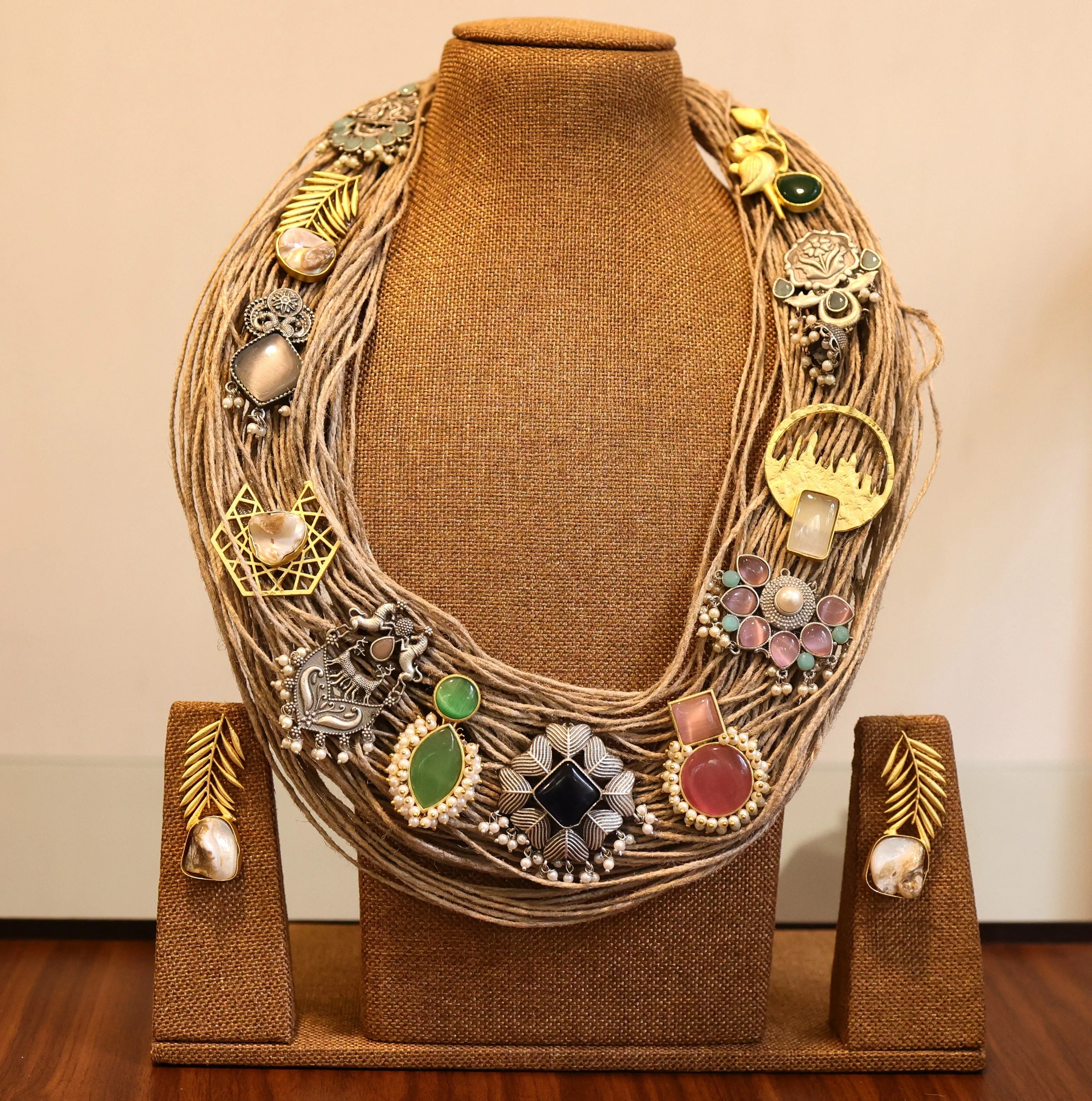Drisana Jute Ornamental Necklace & Earrings set