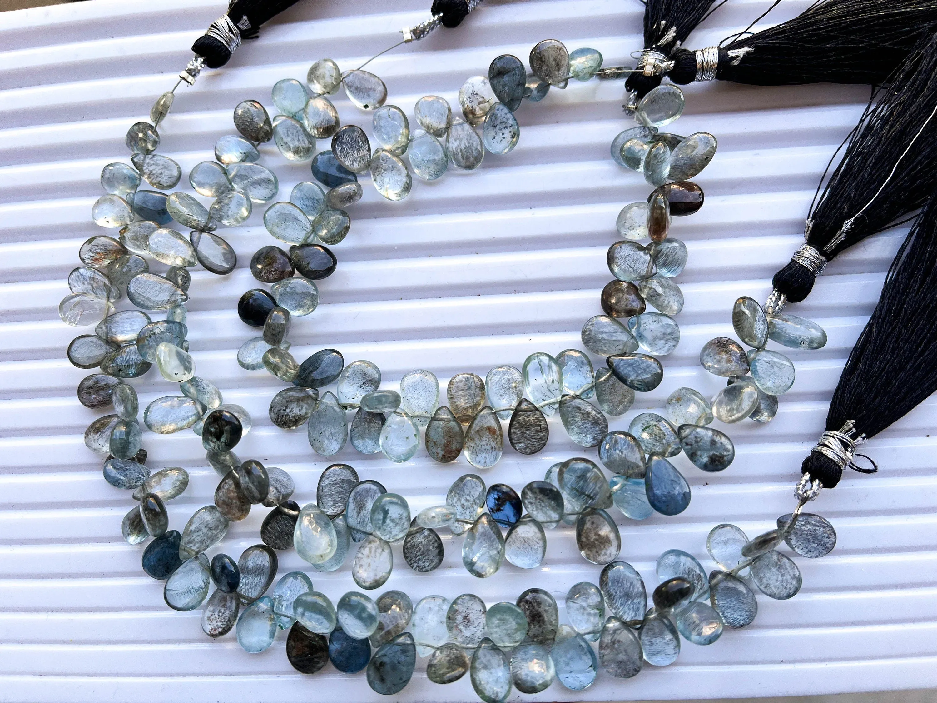 MOSS AQUAMARINE Pear Shape Briolette 55 Pieces