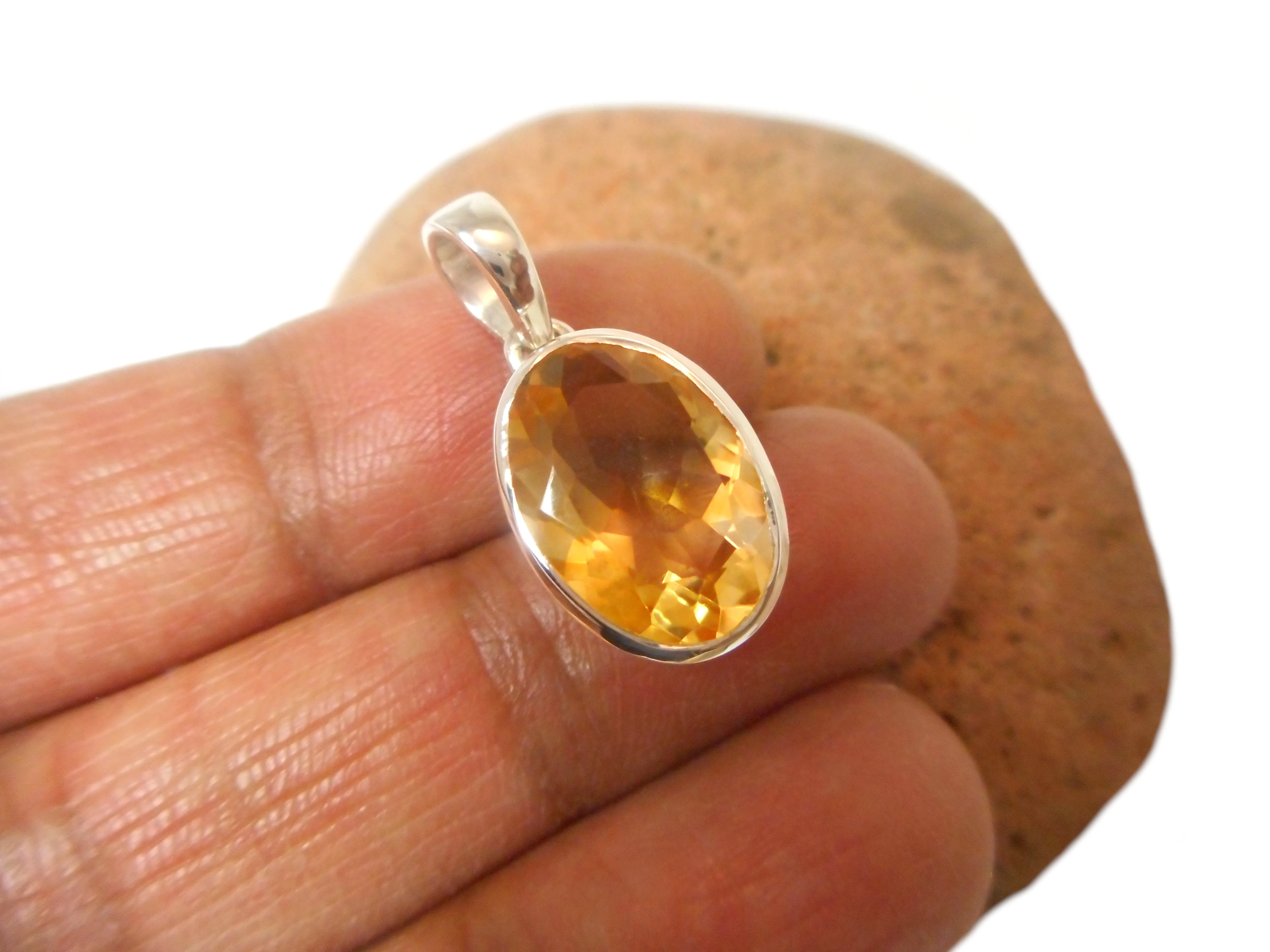 Oval Shaped Citrine Sterling Silver 925 Gemstone Pendant