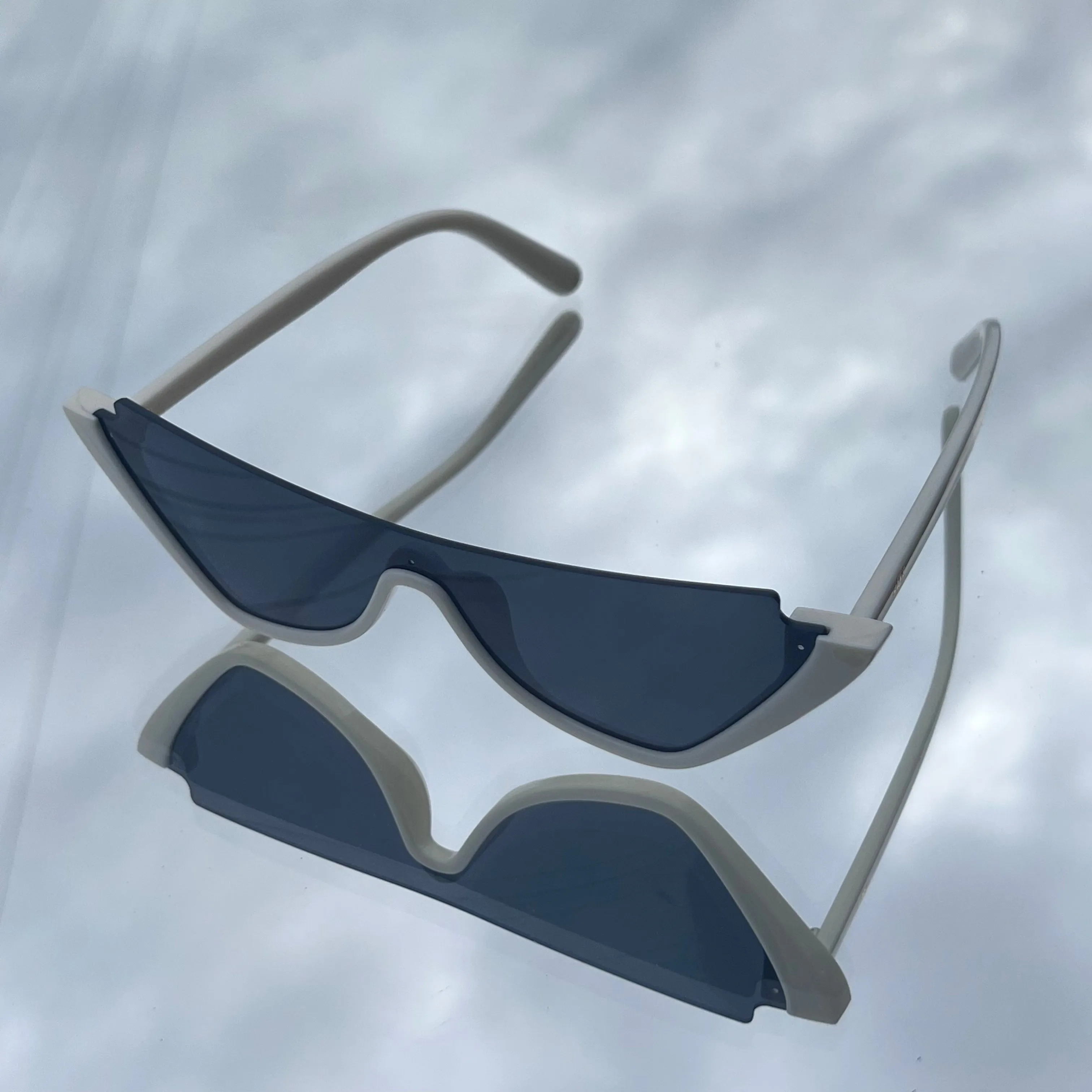 Sia Frames