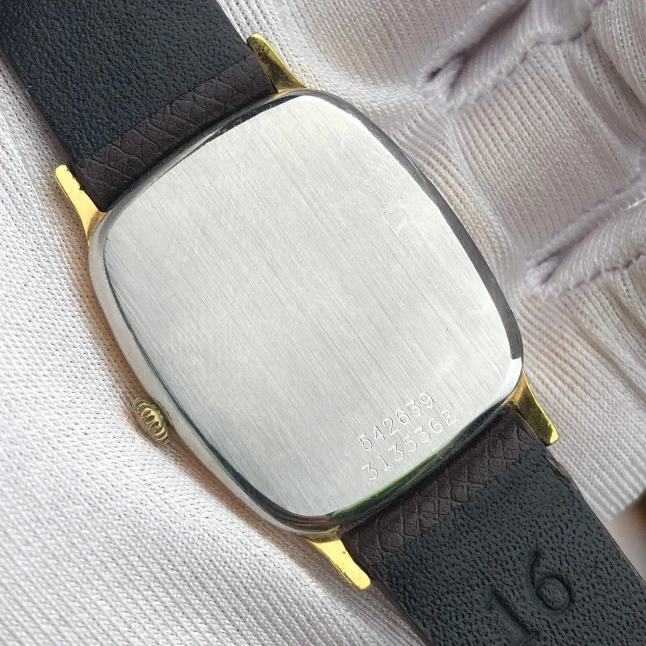 UNIVERSAL GENÈVE REF. 542639